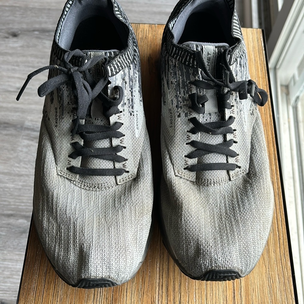 BROOKS Ricochet Men’s Running Sneakers Size 11 Medium D 1102931D049